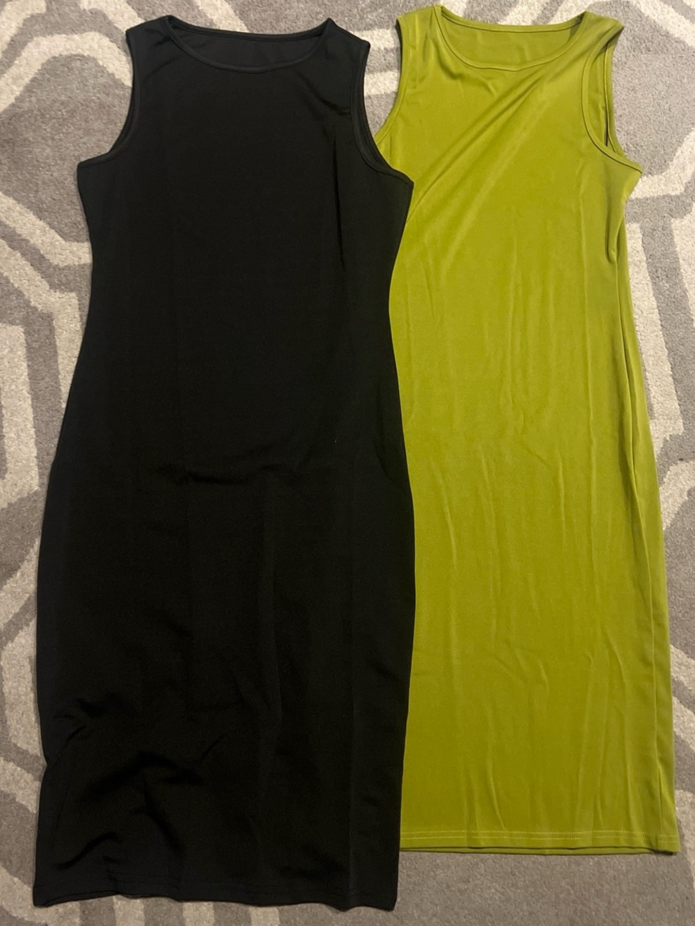 Classic Sleeveless Bodycon Dress in Black and Olive Green set